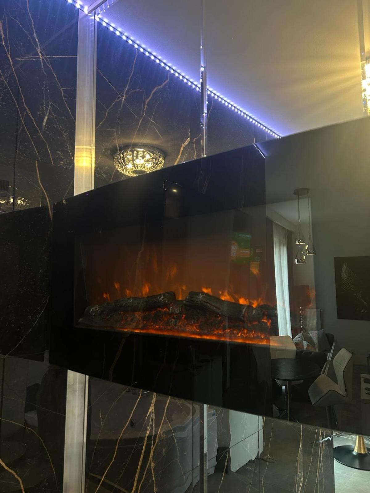 Jacuzzi Glass-House Central Station Krakow Dış mekan fotoğraf